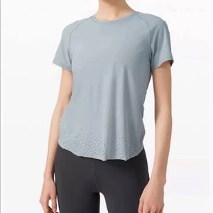 Lululemon Quick Pace Short Sleeve in Blue Cast Size Medium